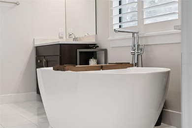 Under contract-accepting backup offers. Welcome to 25861 on Red Tail Golf Club in Florida - for sale on GolfHomes.com, golf home, golf lot