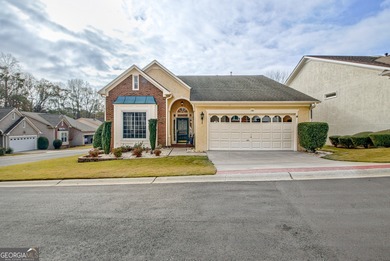 Beautiful 2 Bedroom, 2 Bath Ranch in Pristine Condition - Corner on Braelinn Golf Club in Georgia - for sale on GolfHomes.com, golf home, golf lot