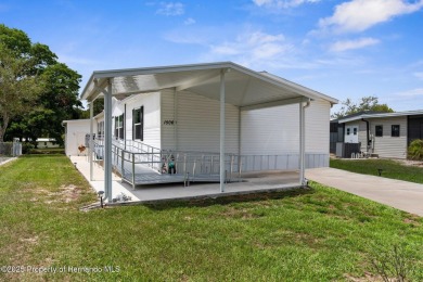 MOTIVATED SELLER WILL CONSIDER ALL REASONABLE CASH, CONVENTIONAL on Brookridge Country Club in Florida - for sale on GolfHomes.com, golf home, golf lot