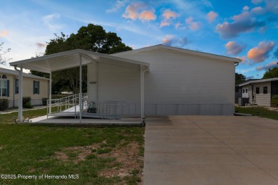 MOTIVATED SELLER WILL CONSIDER ALL REASONABLE CASH, CONVENTIONAL on Brookridge Country Club in Florida - for sale on GolfHomes.com, golf home, golf lot