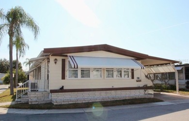 **DESIRABLE GOLDEN GATE/RESIDENT OWNED COMMUNITY** Spectacular on Mainlands Golf Club in Florida - for sale on GolfHomes.com, golf home, golf lot