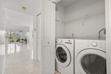 Under contract-accepting backup offers. One or more photo(s) has on Feather Sound Country Club in Florida - for sale on GolfHomes.com, golf home, golf lot