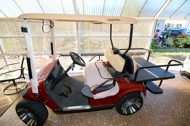 **DESIRABLE GOLDEN GATE/RESIDENT OWNED COMMUNITY** Spectacular on Mainlands Golf Club in Florida - for sale on GolfHomes.com, golf home, golf lot