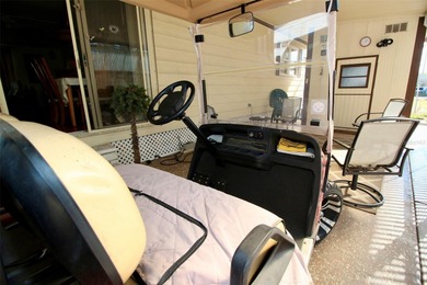 **DESIRABLE GOLDEN GATE/RESIDENT OWNED COMMUNITY** Spectacular on Mainlands Golf Club in Florida - for sale on GolfHomes.com, golf home, golf lot