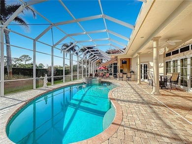 Hobe Sound Golf Club *Hidden Gem* on 8th Fairway. Rare 4BR/4BA on Hobe Sound Golf Club in Florida - for sale on GolfHomes.com, golf home, golf lot