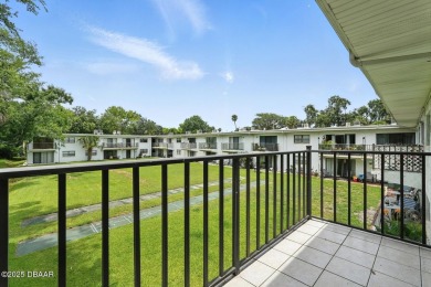 Welcome to this stylish and move-in-ready 2-bedroom, 2-bathroom on Daytona Beach Golf Club in Florida - for sale on GolfHomes.com, golf home, golf lot