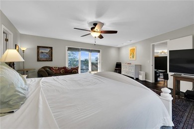 Beautiful home on Holiday Island with breathtaking views on Holiday Island Executive Golf Course in Arkansas - for sale on GolfHomes.com, golf home, golf lot
