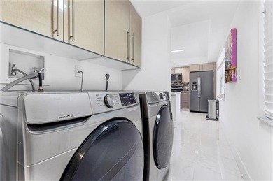 This beautiful and bright all remodeled apartment offer 3 on  in Florida - for sale on GolfHomes.com, golf home, golf lot