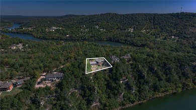 Beautiful home on Holiday Island with breathtaking views on Holiday Island Executive Golf Course in Arkansas - for sale on GolfHomes.com, golf home, golf lot