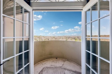 Beautiful end unit condo, fully furnished, and ready for on Bobby Jones Golf Club in Georgia - for sale on GolfHomes.com, golf home, golf lot