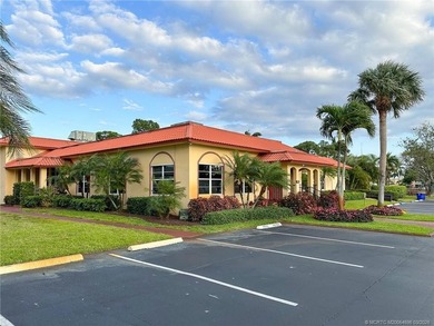 1917 SW Palm City Road unit: G on Monterey Yacht and Country Club in Florida - for sale on GolfHomes.com, golf home, golf lot