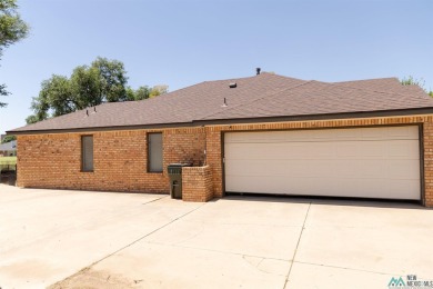 This beautiful four-bedroom home, located on a spacious circle on Chaparral Country Club in New Mexico - for sale on GolfHomes.com, golf home, golf lot