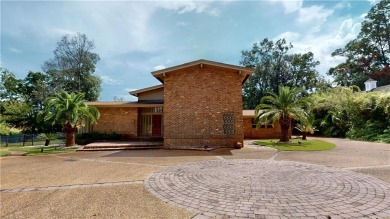 Authentic 1963 Mid-Century Modern Home on Spring Hill College on Spring Hill College Golf Course in Alabama - for sale on GolfHomes.com, golf home, golf lot