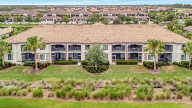 Live in luxury at Lakewood National Golf Club, where residents on Lakewood National Golf Club in Florida - for sale on GolfHomes.com, golf home, golf lot
