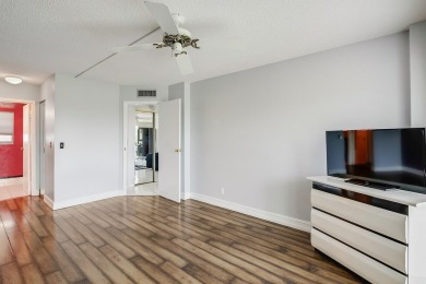 WELCOME TO THIS NATURALLY BRIGHT CONDO WITH EXPANDED SQUARE on Poinciana Golf Club in Florida - for sale on GolfHomes.com, golf home, golf lot