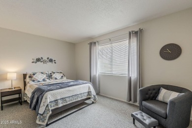 Immaculate Move-In Ready Condo/Twin Home! This beautifully on PalmBrook Country Club in Arizona - for sale on GolfHomes.com, golf home, golf lot