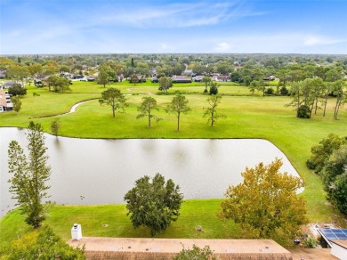 Waterfront Townhome in the Villages at Deer Run! Conveniently on The Country Club At Deer Run in Florida - for sale on GolfHomes.com, golf home, golf lot