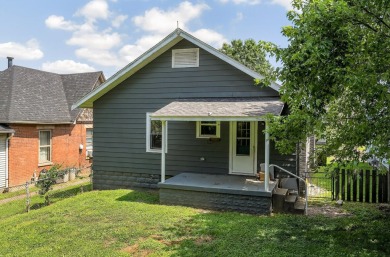 Welcome to this beautifully updated 2 bed (possible 3 bed, home on Twin Oaks Golf and Plantation Club in Kentucky - for sale on GolfHomes.com, golf home, golf lot