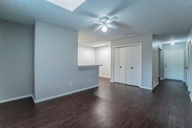 Welcome to this fine Grand Prairie Townhome! Updated and move in on Prairie Lakes Golf Club in Texas - for sale on GolfHomes.com, golf home, golf lot