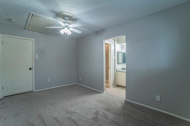 Welcome to this fine Grand Prairie Townhome! Updated and move in on Prairie Lakes Golf Club in Texas - for sale on GolfHomes.com, golf home, golf lot