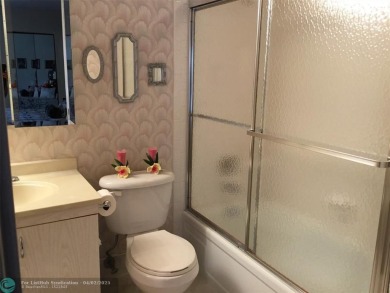 ***LOVELY 2ND FLOOR UNIT WITH SERENE VIEWS OF GOLF COURSE! on Wynmoor Golf Course in Florida - for sale on GolfHomes.com, golf home, golf lot