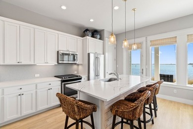 Bayfront Villa | 4 Bedrooms & 3.5 Baths | Private Boat Slip & on Lamar Golf Course in Texas - for sale on GolfHomes.com, golf home, golf lot