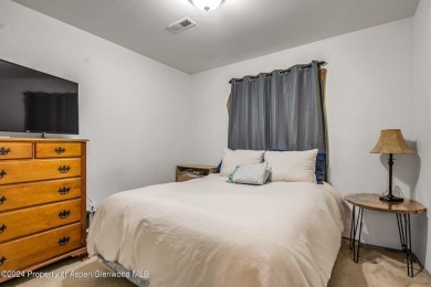 Located in the heart of Battlement Mesa, this inviting 3-bedroom on Battlement Mesa Golf Course in Colorado - for sale on GolfHomes.com, golf home, golf lot