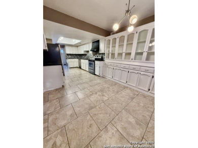 Location, location, location!! Cozy and ready to move in house on Oak Hills Country Club in Texas - for sale on GolfHomes.com, golf home, golf lot