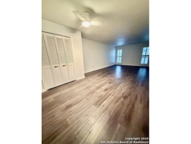 Location, location, location!! Cozy and ready to move in house on Oak Hills Country Club in Texas - for sale on GolfHomes.com, golf home, golf lot