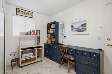 Popular Silverton model in premier 55+ Sun City Summerlin, the 1 on Highland Falls Golf Club in Nevada - for sale on GolfHomes.com, golf home, golf lot