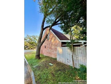 Location, location, location!! Cozy and ready to move in house on Oak Hills Country Club in Texas - for sale on GolfHomes.com, golf home, golf lot