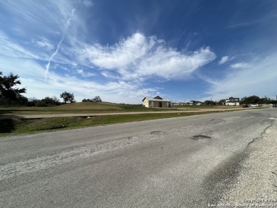 This 0.34 acre corner lot sits at a great location in the Rockin on Vaaler Creek Golf Club in Texas - for sale on GolfHomes.com, golf home, golf lot