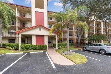 This spacious one bedroom, one-and-a-half-bathroom unit has a on Flamingo Lakes Country Club in Florida - for sale on GolfHomes.com, golf home, golf lot