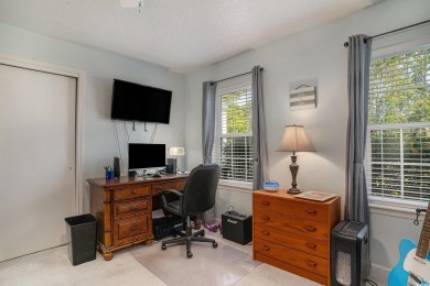 Welcome home to this delightful 2 bed 1 bath cottage located in on Heron Point Golf Club in South Carolina - for sale on GolfHomes.com, golf home, golf lot