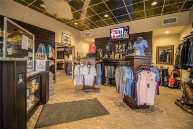 Under contract-accepting backup offers. Charming 2 bedroom, 2 on Sandpiper Golf Club in Florida - for sale on GolfHomes.com, golf home, golf lot