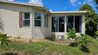 This 2100 SF home is located on a very quiet cul-de-sac in on The Riverside Golf Club in Florida - for sale on GolfHomes.com, golf home, golf lot