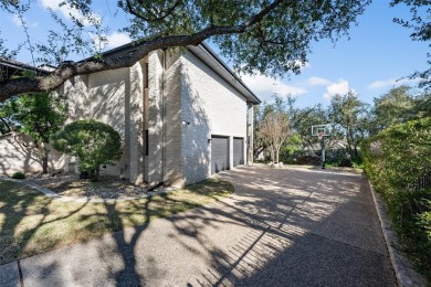 Exquisitely designed and renovated custom home in The Hills of on The Hills of Lakeway Golf Course in Texas - for sale on GolfHomes.com, golf home, golf lot