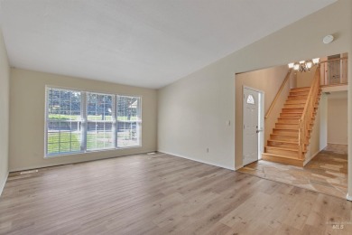 Welcome to Your Dream Townhome in Eagle, Idaho Nestled in the on Eagle Hills Golf Course in Idaho - for sale on GolfHomes.com, golf home, golf lot