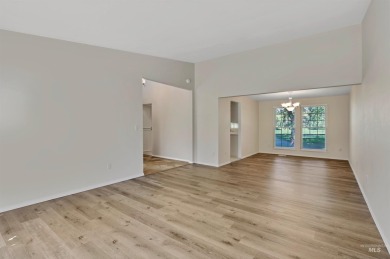 Welcome to Your Dream Townhome in Eagle, Idaho Nestled in the on Eagle Hills Golf Course in Idaho - for sale on GolfHomes.com, golf home, golf lot
