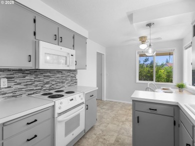 If you're wondering which place to call your own at a 55+ on Senior Estates Golf and Country Club in Oregon - for sale on GolfHomes.com, golf home, golf lot