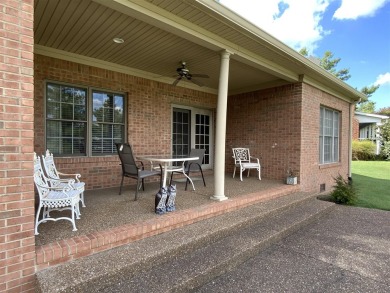 Four bedroom home, with master and 2nd bedroom on main level on CrossWinds Golf Course in Kentucky - for sale on GolfHomes.com, golf home, golf lot