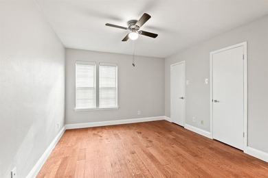 Charming first-floor 1-bedroom, 1.5-bath condo in a gated Far on Prestonwood Country Club - Dallas County in Texas - for sale on GolfHomes.com, golf home, golf lot