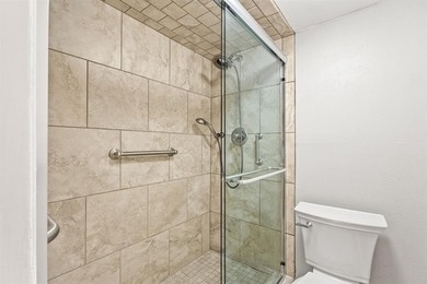 Charming first-floor 1-bedroom, 1.5-bath condo in a gated Far on Prestonwood Country Club - Dallas County in Texas - for sale on GolfHomes.com, golf home, golf lot