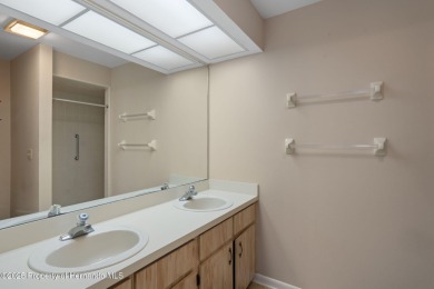 Welcome to this well-maintained home located in the desirable on Southern Woods Golf Club in Florida - for sale on GolfHomes.com, golf home, golf lot