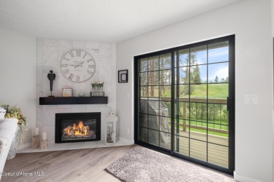 Charming and recently updated condo within walking distance of on Liberty Lake Golf Club in Washington - for sale on GolfHomes.com, golf home, golf lot