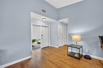 This 3-bedroom, 2-bath, 1-car garage villa in Quail Meadows at on  in Florida - for sale on GolfHomes.com, golf home, golf lot