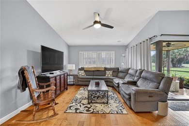 This 3-bedroom, 2-bath, 1-car garage villa in Quail Meadows at on  in Florida - for sale on GolfHomes.com, golf home, golf lot