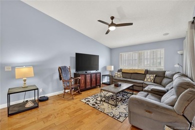 This 3-bedroom, 2-bath, 1-car garage villa in Quail Meadows at on  in Florida - for sale on GolfHomes.com, golf home, golf lot