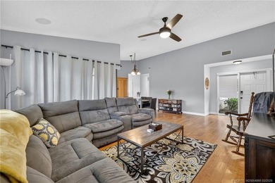 This 3-bedroom, 2-bath, 1-car garage villa in Quail Meadows at on  in Florida - for sale on GolfHomes.com, golf home, golf lot