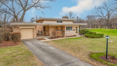 This charming split-level home features three-cozy bedrooms and on Mt. Prospect Golf Club in Illinois - for sale on GolfHomes.com, golf home, golf lot